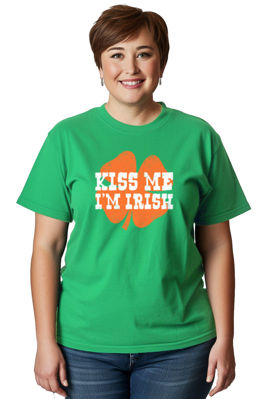 Kiss Me I'm Irish Vintage Shamrock - Cute St. Patrick's Day T-shirt - Women's
