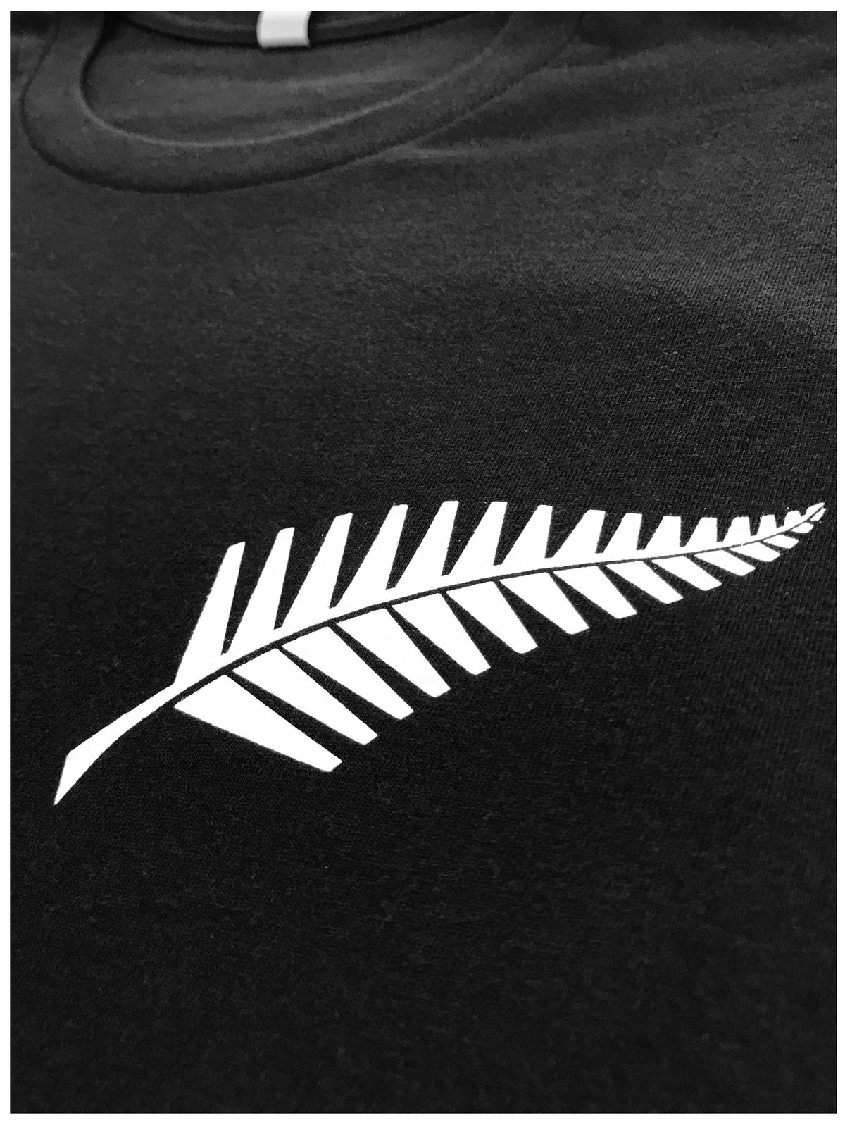 New Zealand Pride | Kiwi Silver Fern Southern Cross Men Women Black T-shirt