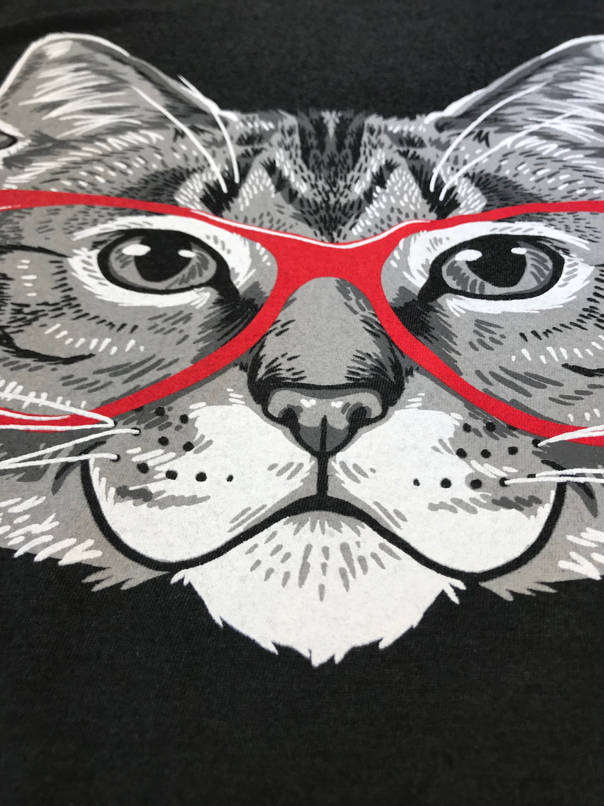 Red Linda Glasses Cat | Sassy Funny Kitty Belcher Cute V-neck T-shirt for Women