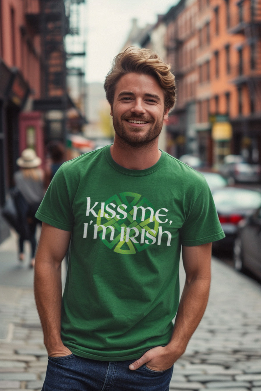 Kiss Me, I'm Irish St. Patrick's Day T-shirt - Men's/Unisex