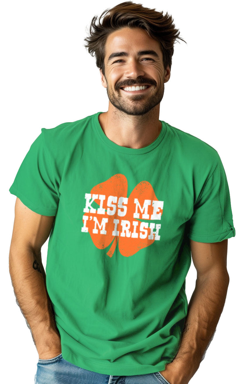 Kiss Me I'm Irish Vintage Shamrock - Cute St. Patrick's Day T-shirt - Men's/Unisex